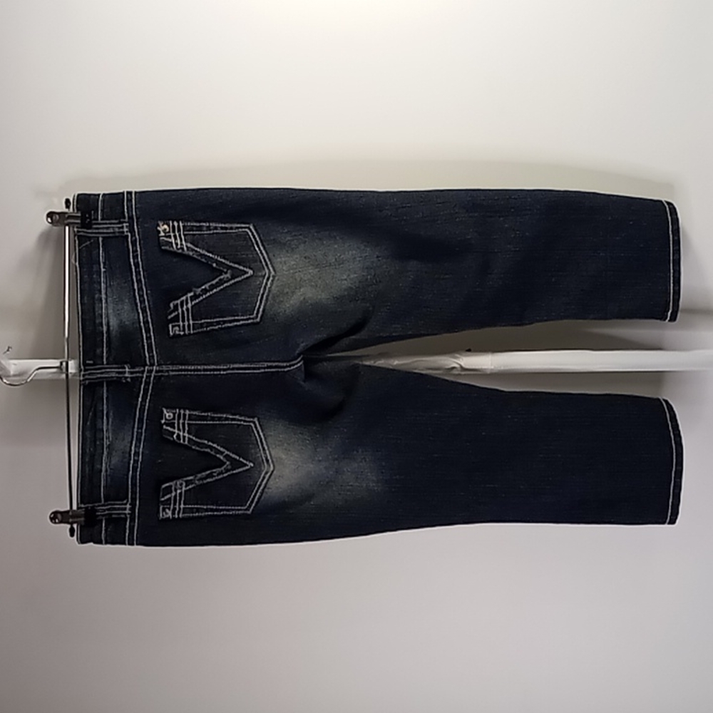 rue 21 Distressed Jean Capris 7/8 - Picture 9 of 16